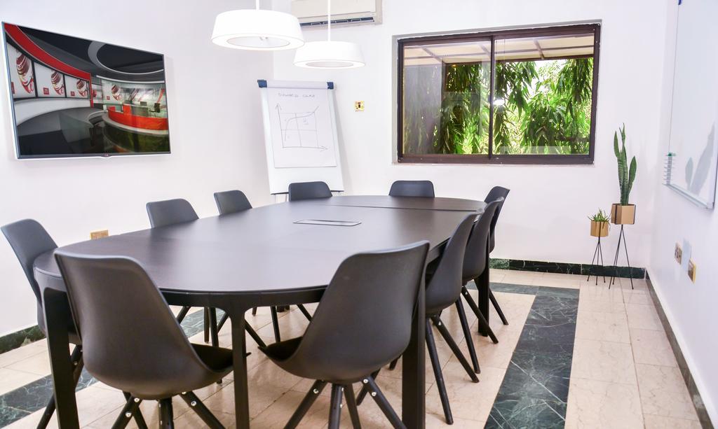 Nordic Villa Abuja Bagian luar foto