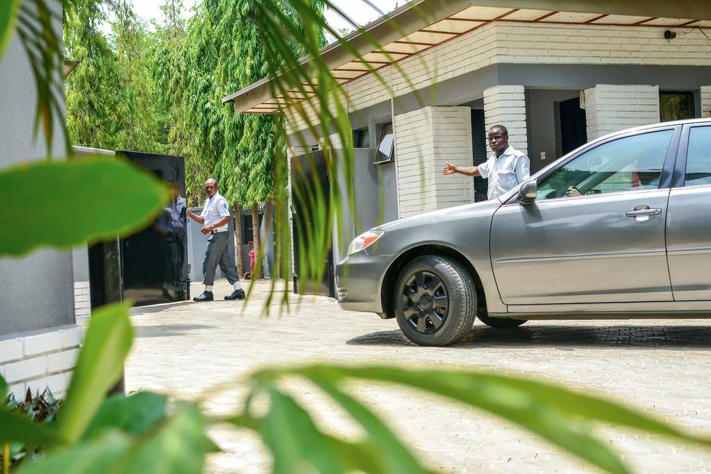 Nordic Villa Abuja Bagian luar foto