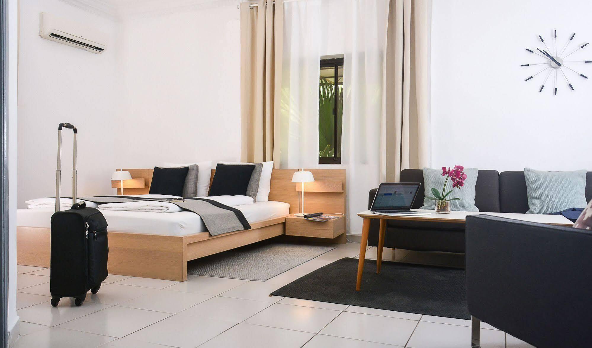 Nordic Villa Abuja Bagian luar foto