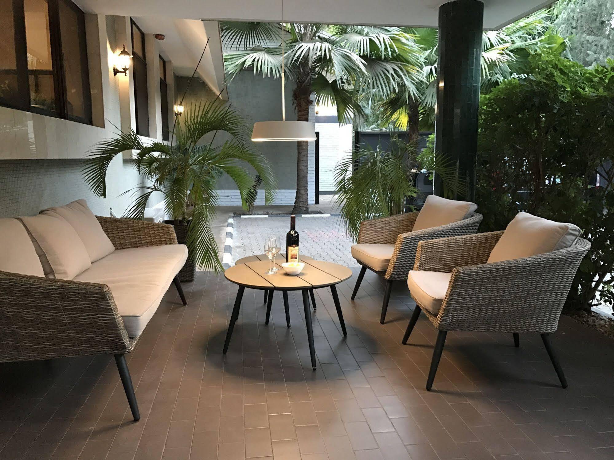 Nordic Villa Abuja Bagian luar foto