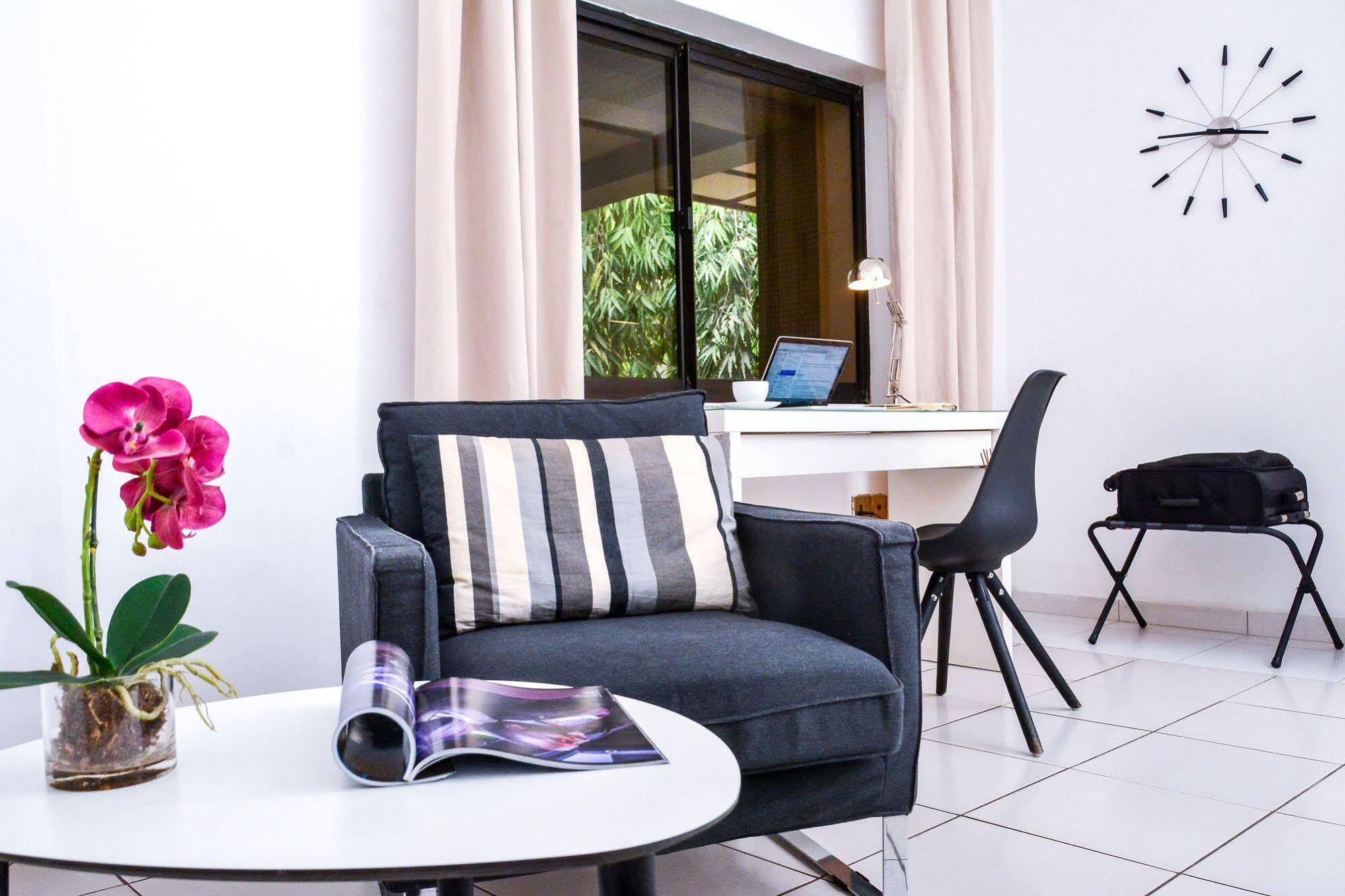 Nordic Villa Abuja Bagian luar foto